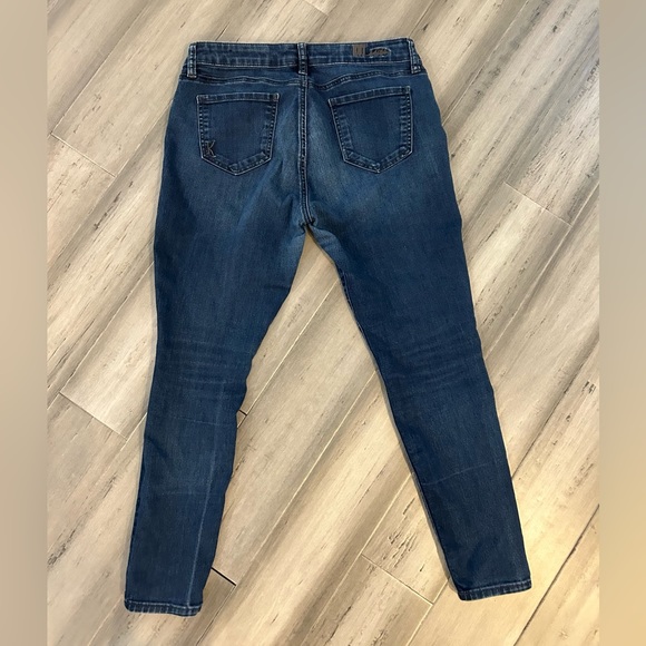 [Kut From The Kloth] Women's Blue Dakota Skinny Ankle
Jeans, 8P - Picture 2 of 4